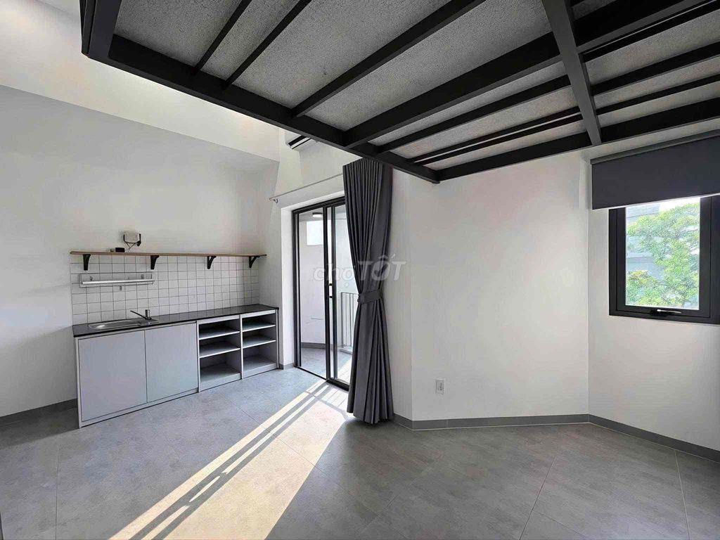 DUPLEX BAN CÔNG NGAY TRUNG TÂM QUẬN 10