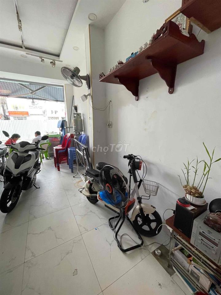 cần cho thuê mặt bằng phù hợp cho việc buốn bán online