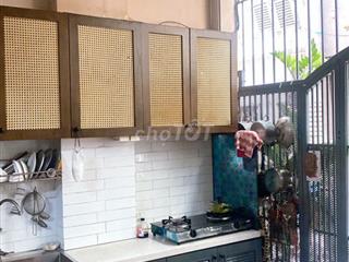 cho nữ thuê phòng full nội thất giá chỉ 4tr300 triệu ngay TT Quận 10
