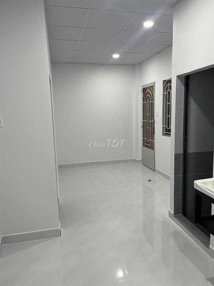 CHO THUÊ PHÒNG MỚI XÂY Ở LÝ THÁI TỔ TRUNG TÂM QUẬN 10 