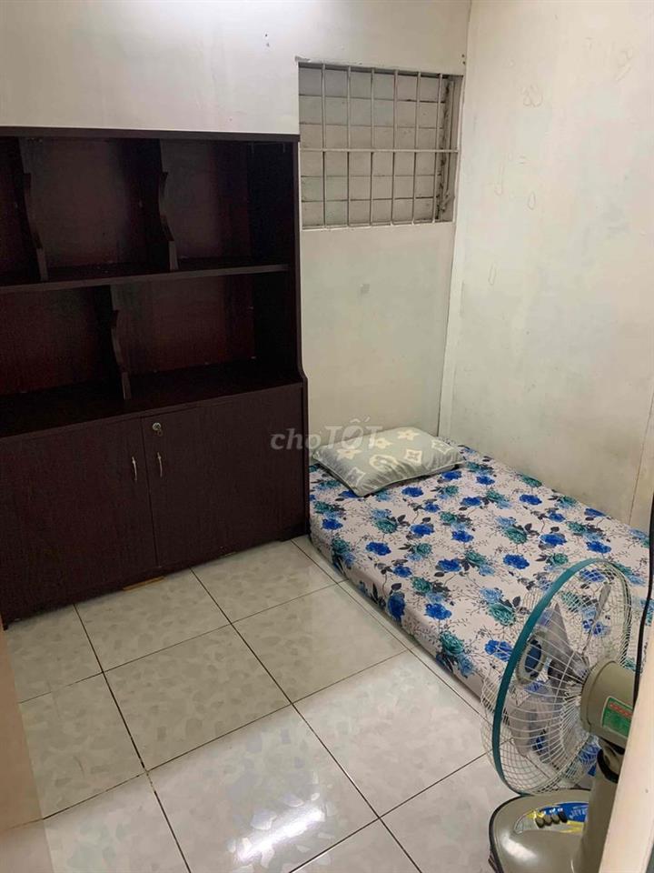 CHO THUÊ PHÒNG TRỌ QUẬN 10 NGAY KHU CHỢ ẨM THỰC HỒ THỊ KỶ
