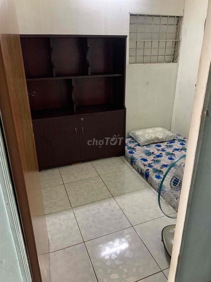 CHO THUÊ PHÒNG TRỌ QUẬN 10 NGAY KHU CHỢ ẨM THỰC HỒ THỊ KỶ
