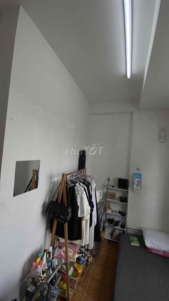 Em pass phòng ạ, em hỗ trợ 500k tiền cọc và có thể thương lượng thêm a