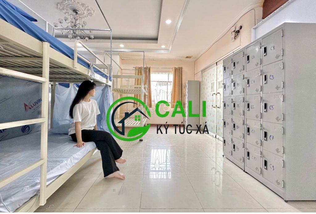 KTX Giá Rẻ Q11 - 1.1Tr Trọn Gói - Máy Lạnh 24/7 - Cho Shipper, NLĐ