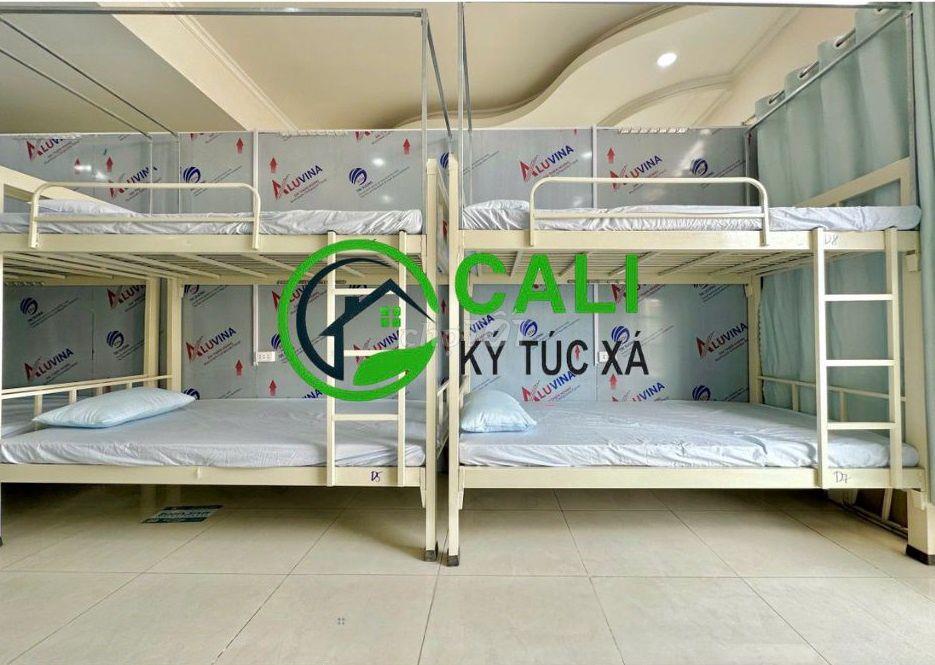 KTX Giá Rẻ Q11 - 1.1Tr Trọn Gói - Máy Lạnh 24/7 - Cho Shipper, NLĐ