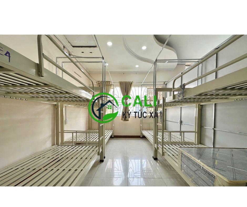 KTX Giá Rẻ Q11 - 1.1Tr Trọn Gói - Máy Lạnh 24/7 - Cho Shipper, NLĐ