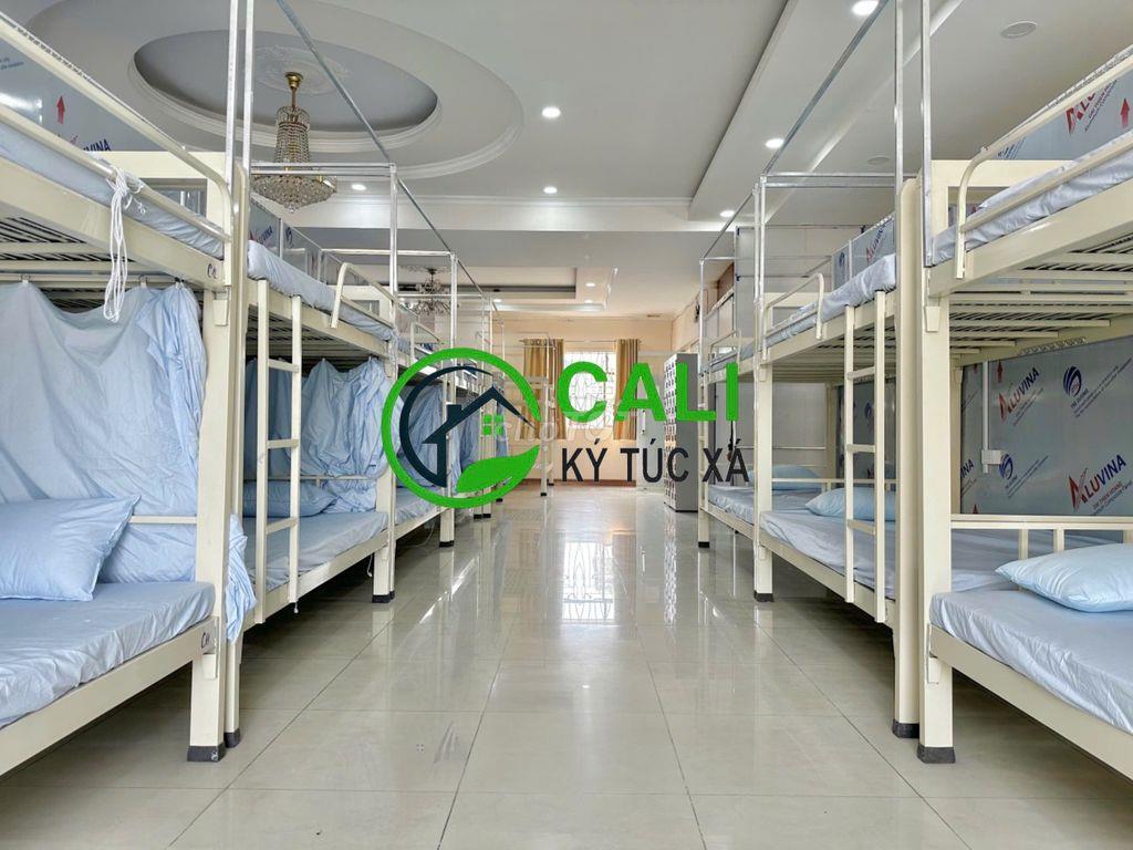 KTX Giá Rẻ Q11 - 1.1Tr Trọn Gói - Máy Lạnh 24/7 - Cho Shipper, NLĐ