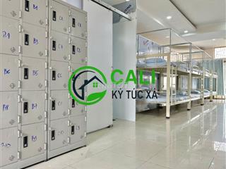 KTX Giá Rẻ Q11 - 1.1Tr Trọn Gói - Máy Lạnh 24/7 - Cho Shipper, NLĐ