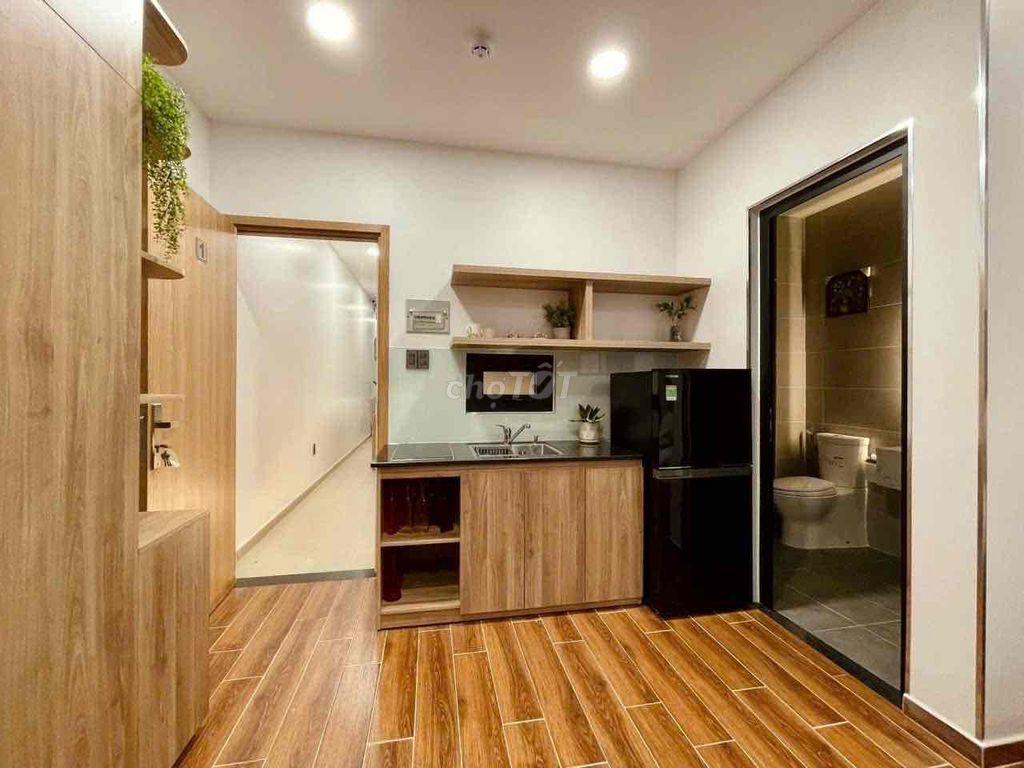 STUDIO MỚI FULL NỘI THẤT BAN CÔNG RỘNG NGAY ĐƯỜNG 3/2