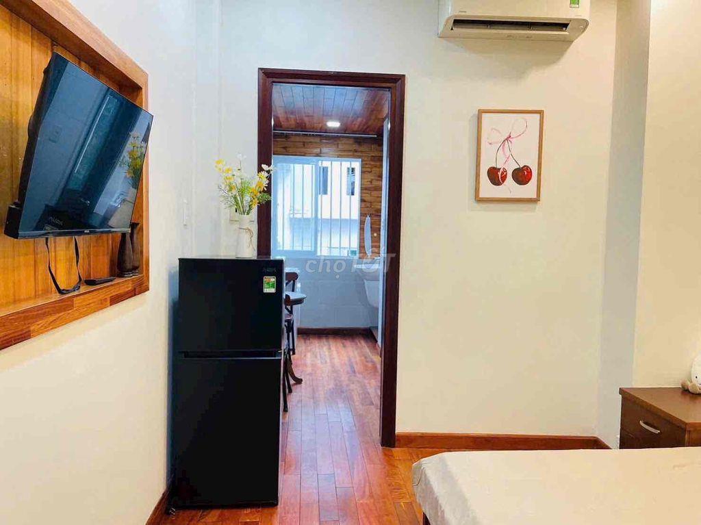 Căn 1 phòng ngủ full nội thất rộng 30m2 ngay Tô Hiến Thành Quận 10