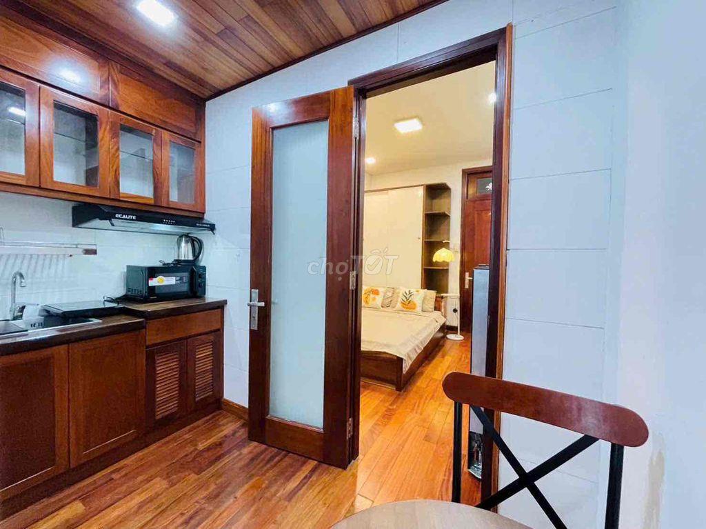 Căn 1 phòng ngủ full nội thất rộng 30m2 ngay Tô Hiến Thành Quận 10