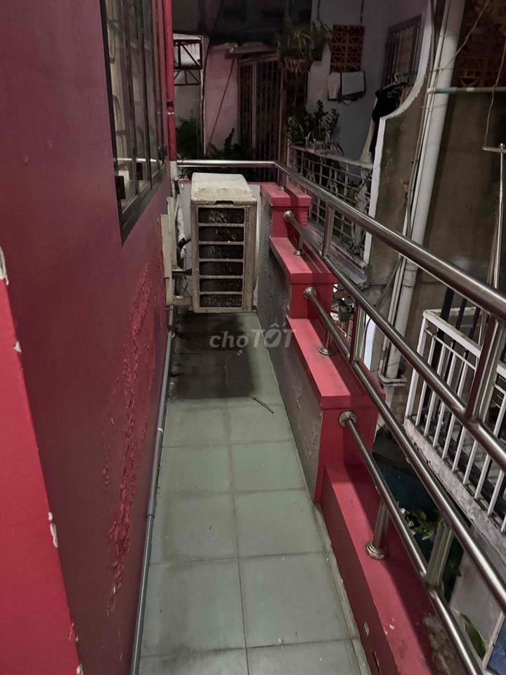 cho thuê nguyên tầng 1, 40 mét vuông, Hoà Hưng Quận 10