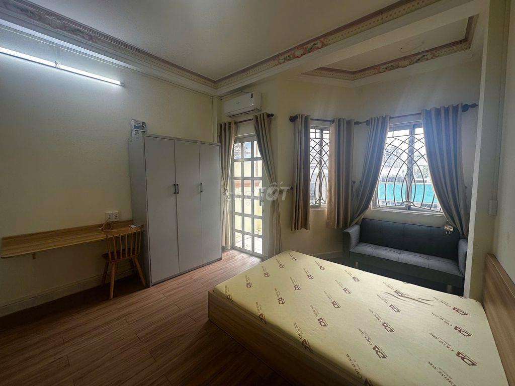 PHÒNG BAN CÔNG - FULL NỘI THẤT - THÀNH THÁI, QUẬN 10