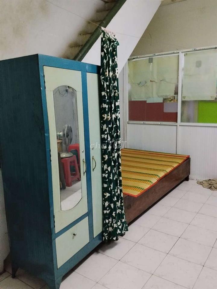 Cho nam thuê phòng ở quận 10