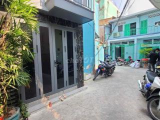 Nhà hẻm trung tâm Quận 6 cần bán