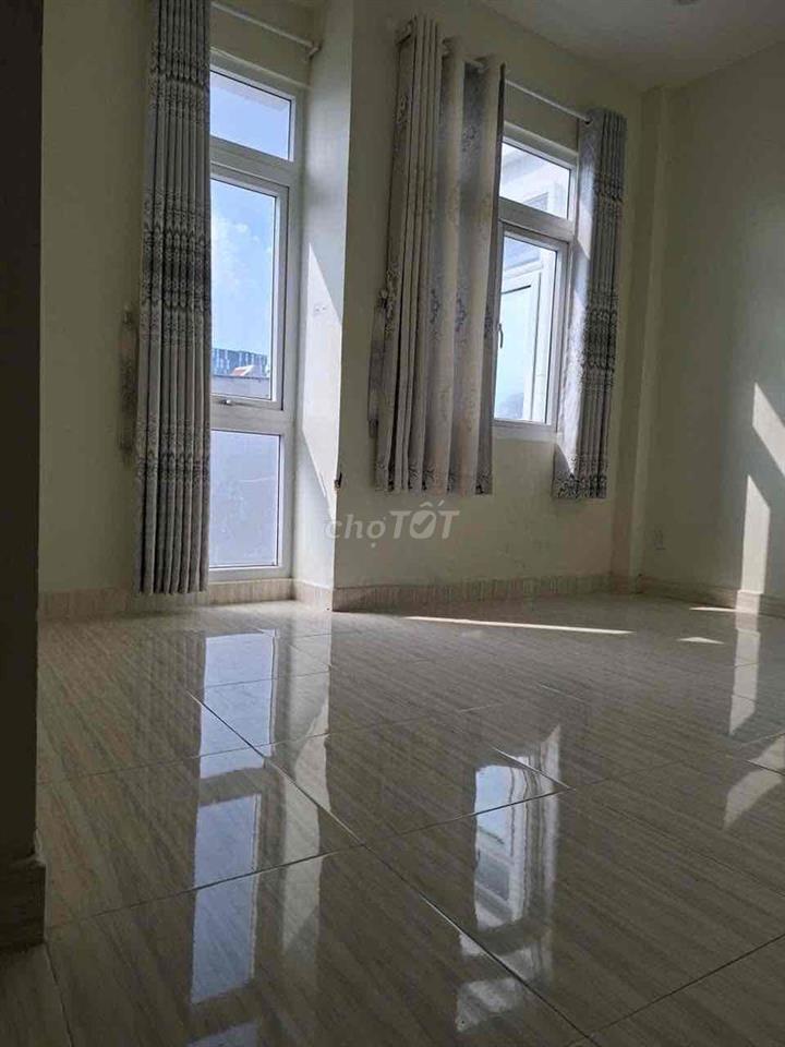 Phòng cho thuê Quận 4 giá 3tr