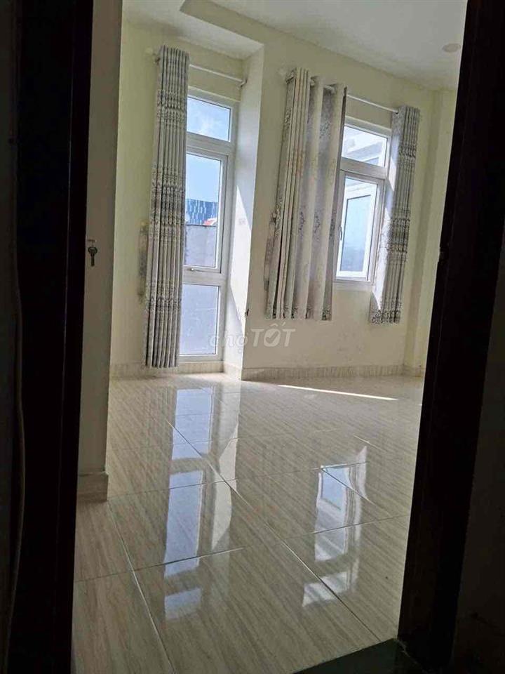 Phòng cho thuê Quận 4 giá 3tr