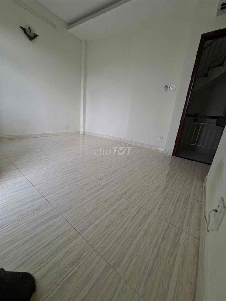 Phòng cho thuê Quận 4 giá 3tr