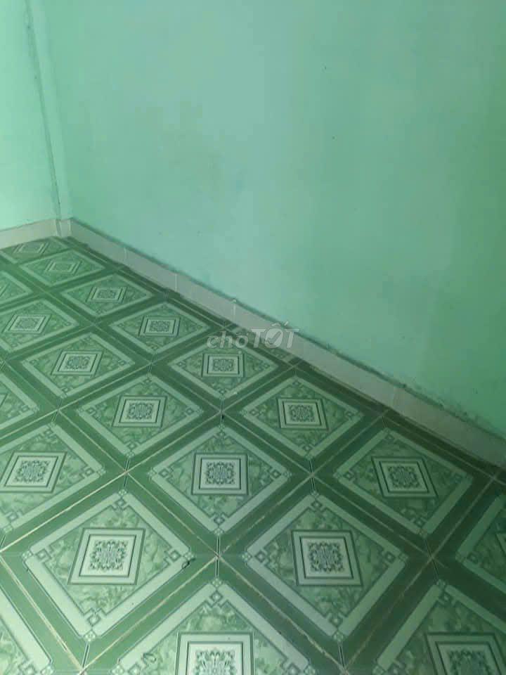 Còn trống 1  phòng cần cho thuê