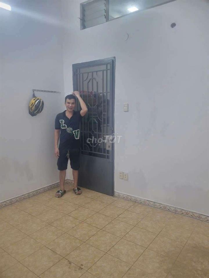 cho thuê nhà nguyên căn Q10 lê hồng phong