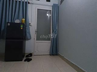 Phòng ghép nam máy lạnh giá rẻ