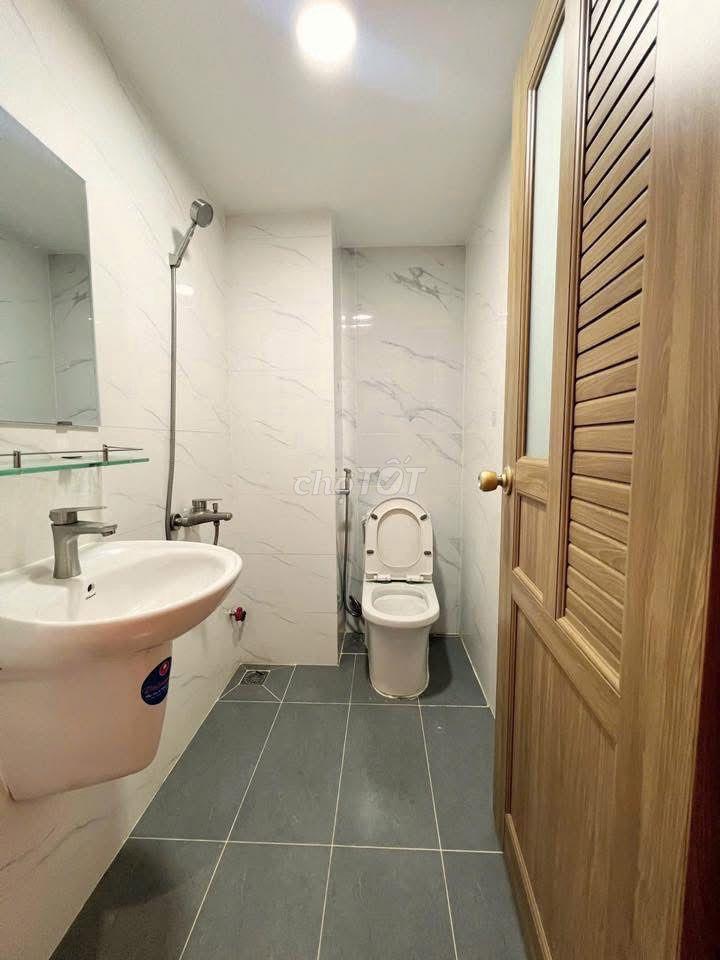 Pass phòng trọ, hỗ trợ 300 cọc, ở đầu tháng 7