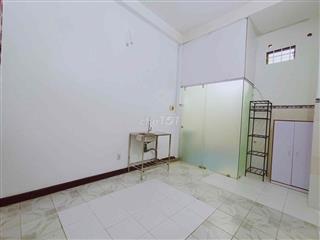 cho thuê phòng ngay học viện hành chính ueh cs c