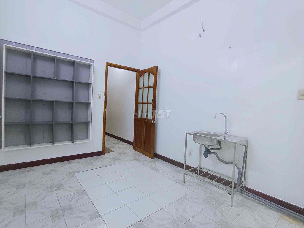 cho thuê phòng ngay học viện hành chính ueh cs c