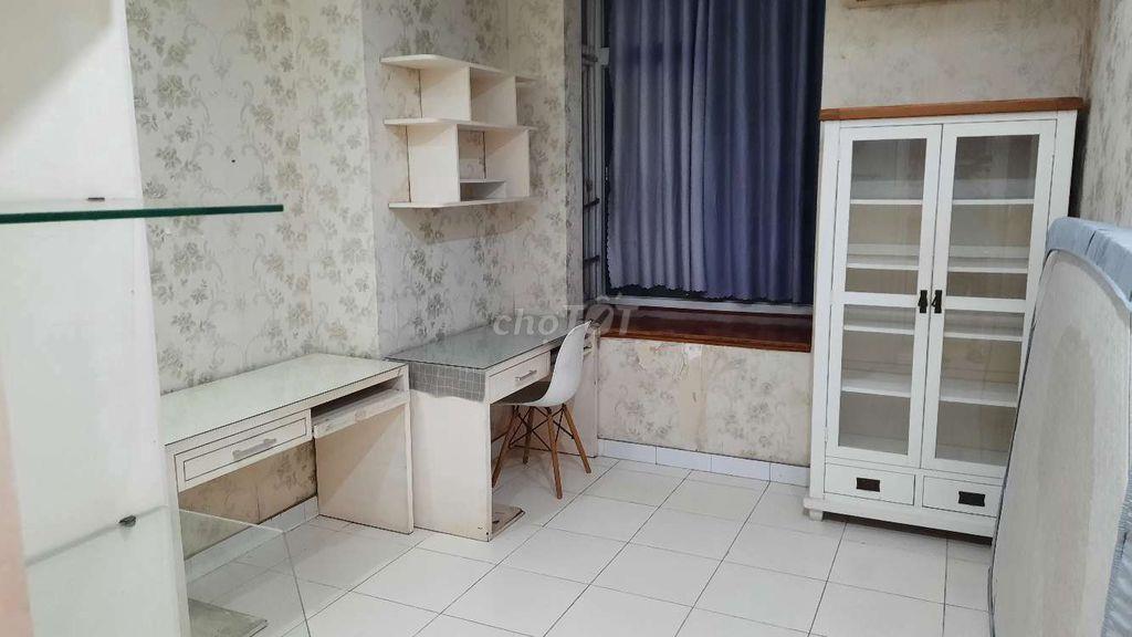 Căn hộ Thuận Việt view đẹp 62m2, 2PN, 1 WC, Q11, HCM