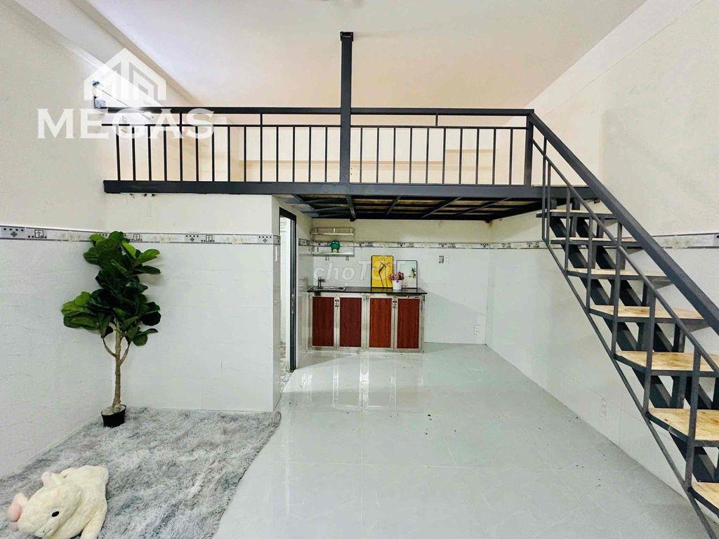 DUPLEX cửa sổ trời/diện tích rộng 35M2 thang máy tại HOÀ BÌNH