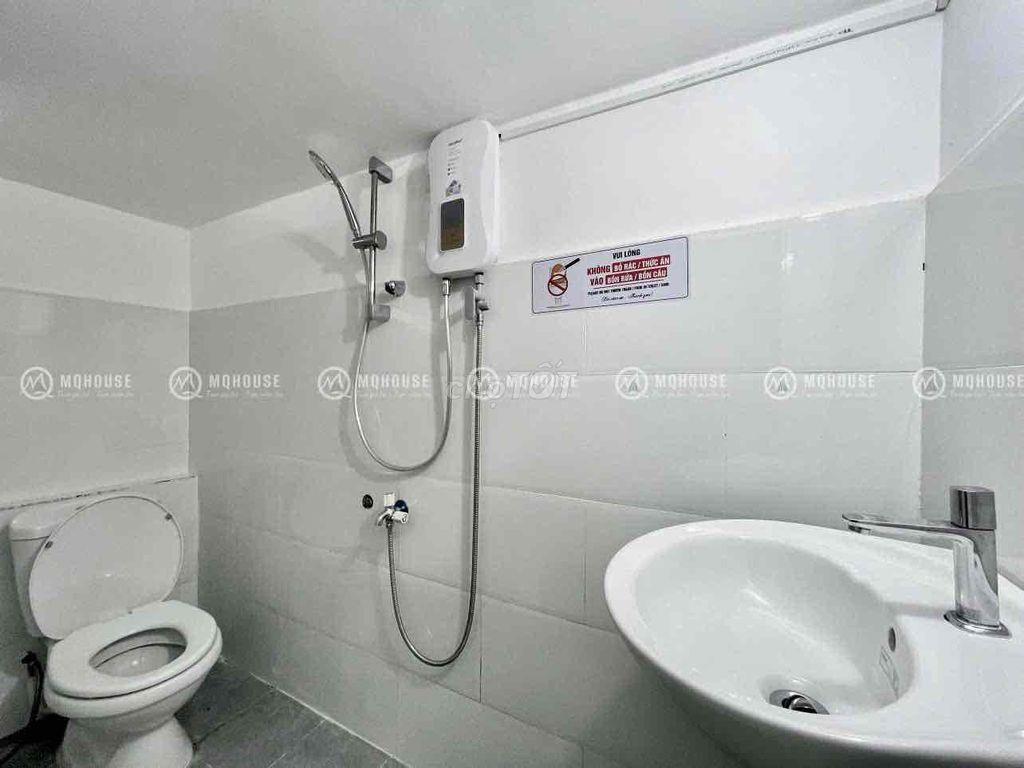 Duplex tách bếp thang máy tại Hoà Bình - Lê Văn Quới 30M2 cần ở ghép