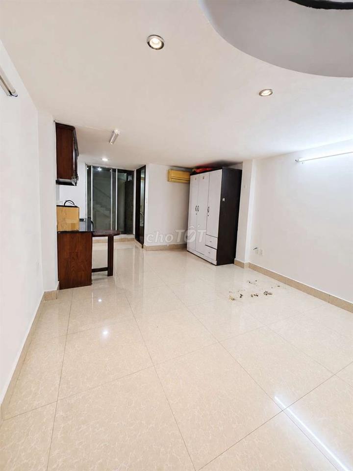 Thiết kế Trệt  Lửng Đúc Thật 50m² 2WC Giếng trời thông gió