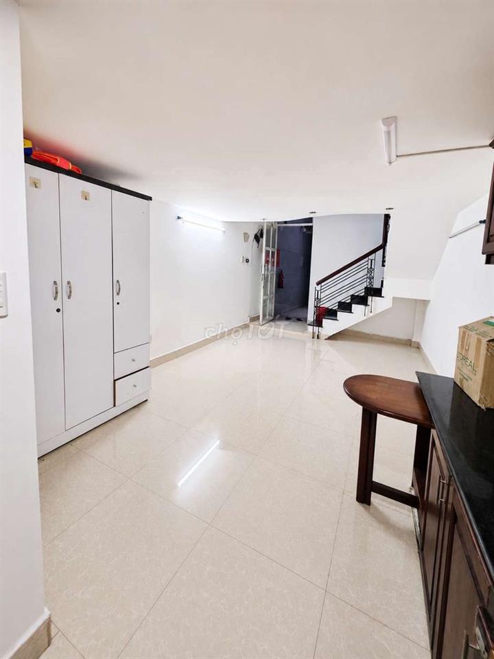 Thiết kế Trệt  Lửng Đúc Thật 50m² 2WC Giếng trời thông gió