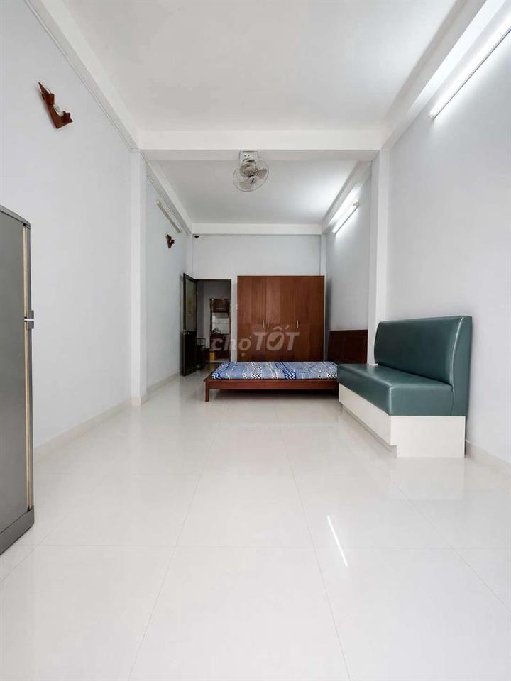 Căn Hộ Studio 40m² Ban Công Thoáng Nguyễn Đình Chiểu
