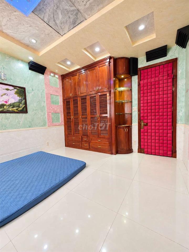 Phòng 25m² có máy lạnh, tủ lạnh, WC riêng  4,2tr/th Âu Cơ, Tân Phú