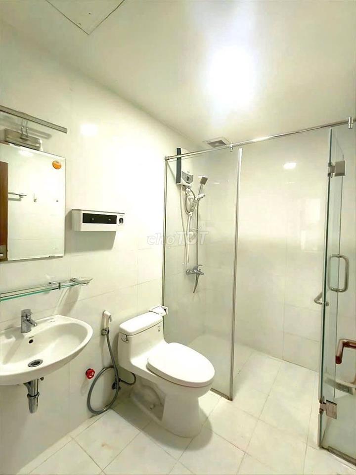 Chung cư Lạc Long Quân- Quận 11, 3PN Full  NT căn góc giá 13 triệu/th