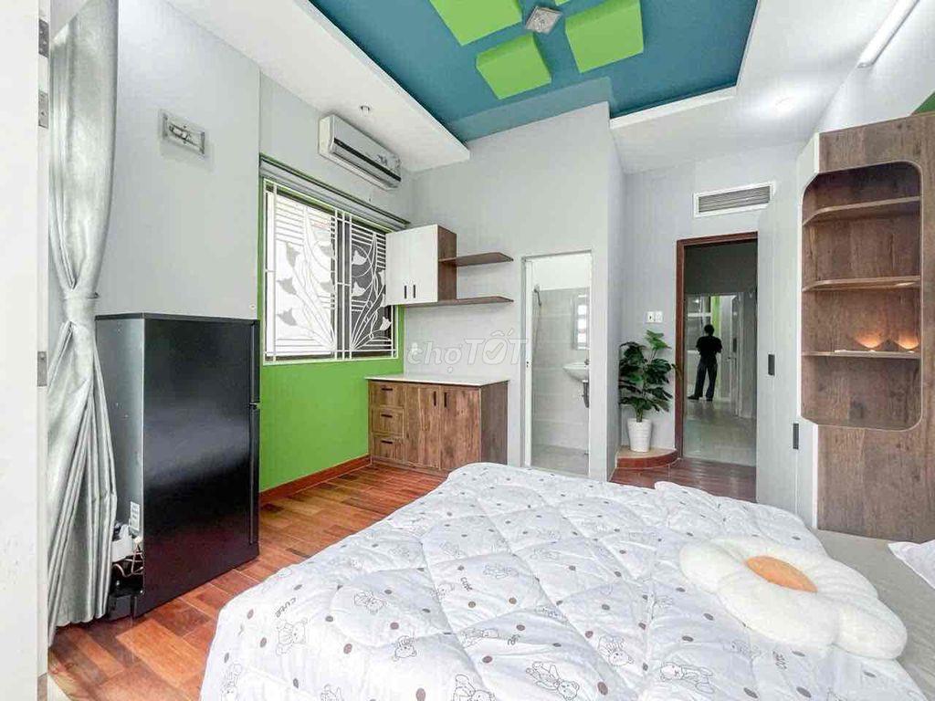 CHO THUÊ CĂN HỘ FULL NỘI THẤT, CÓ BAN CÔNG, PHÒNG ĐẸP, Ở NGAY