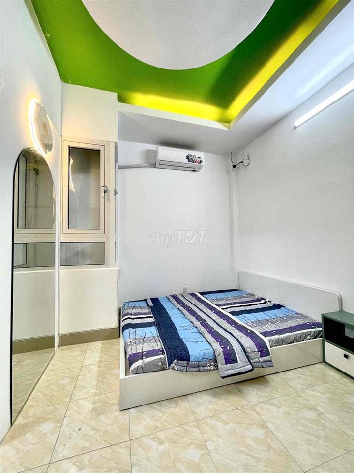 CHO THUÊ CĂN HỘ FULL NỘI THẤT, CỬA SỔ GIẾNG TRỜI, PHÒNG ĐẸP, Ở NGAY