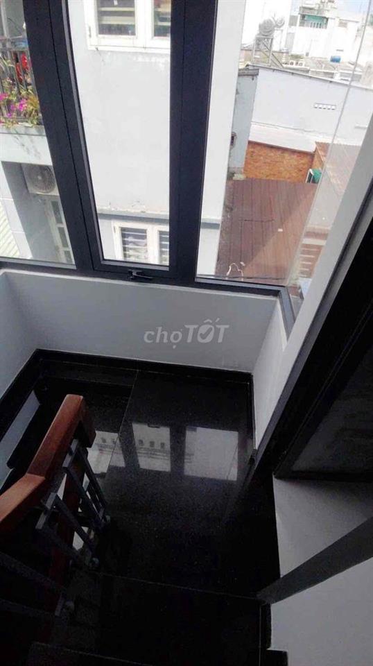 Nhà Nguyên Căn Cho Thuê Ngay Trung Tâm Tân Phú
