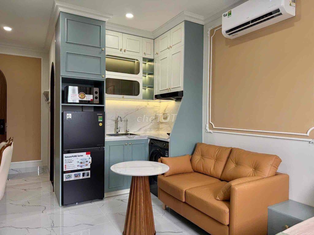 Trống *** 1 studio full nội thất - Ngay sát đầm sen