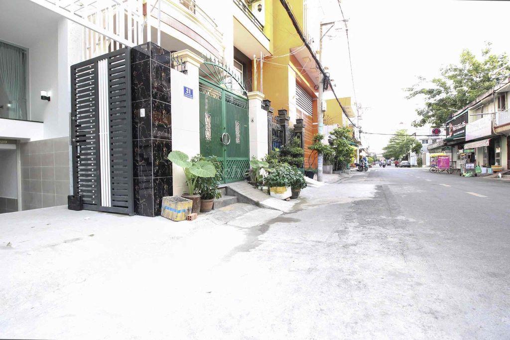 Trống Sẳn Mặt bằng kinh doanh có 1pn riêng🏡