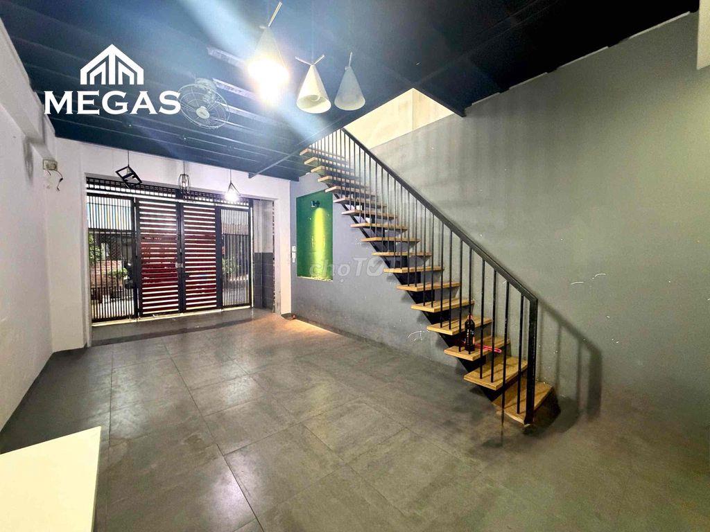 Mặt Bằng Kinh Doanh có thể ở được siêu rộng rãi 🏡