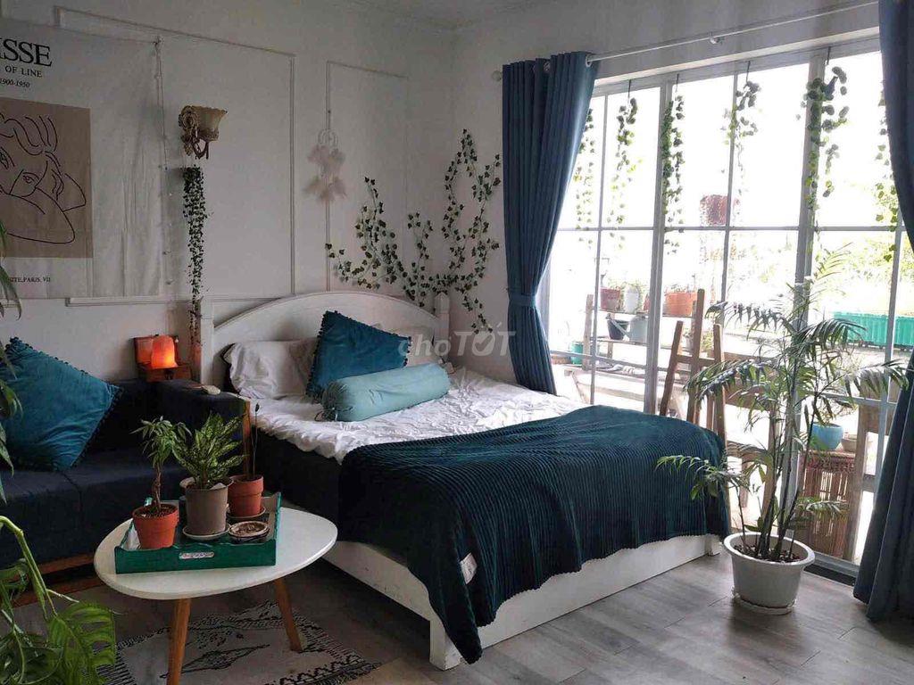 CHO THUÊ CĂN HỘ BAN CÔNG STYLE SIÊU THƠ Ở TRẦN HƯNG ĐẠO QUẬN 1 GIÁ RẺ