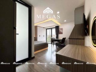 CHO THUÊ CĂN HỘ BAN CÔNG SIÊU ĐẸP Ở BẾN VÂN ĐỒN QUẬN 4 MỚI 100% GIÁ RẺ