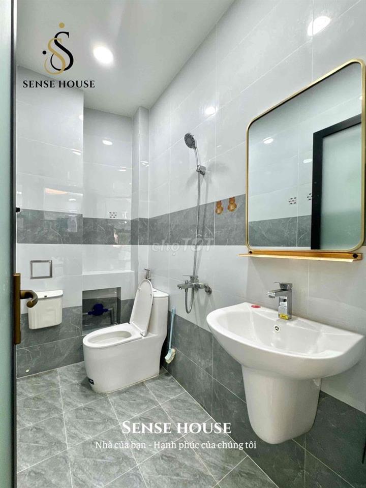 TRỐNG SẴN CĂN HỘ 50m2 FULL NT CỬA SỔ LỚN FULL TIỆN ÍCH