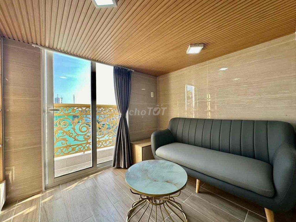 DUPLEX BAN CÔNG NỘI THẤT CAO CẤP SÁT BÊN CẦU PHẠM VĂN CHÍ