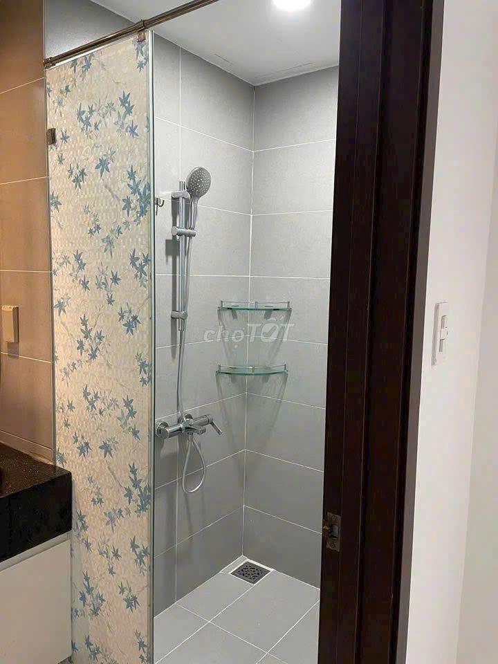 Chung cư Lữ Gia-Phú Thọ cho thuê Căn 3p ngủ,2wc,87m2, giá 15,5tr/th
