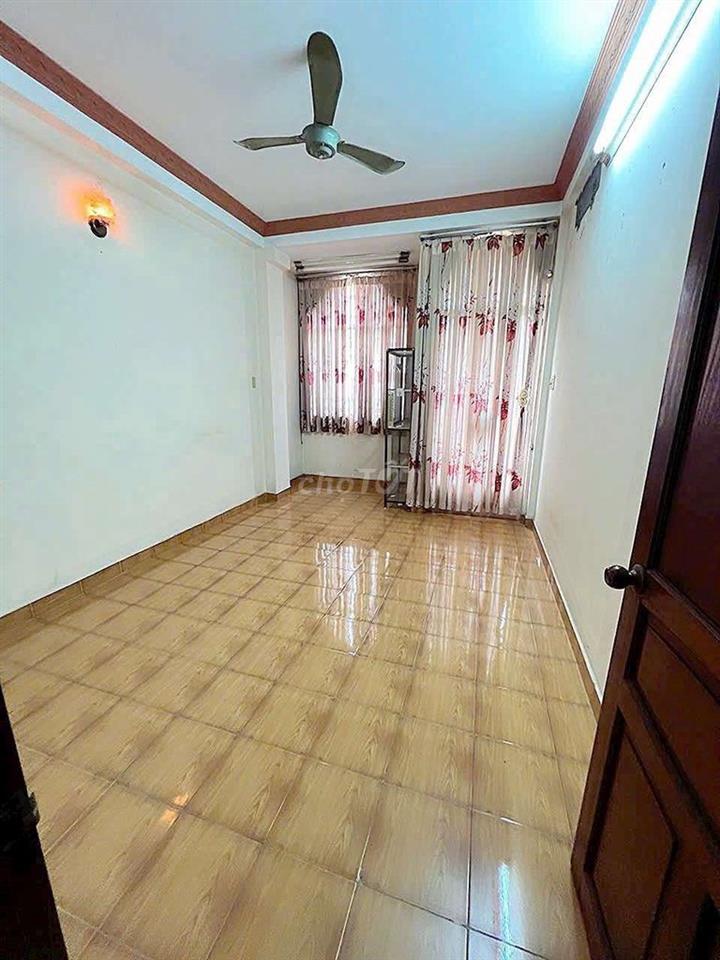 Nhà bán hoặc cho thuê
