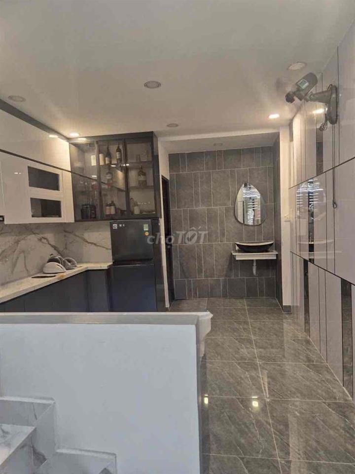 3 TẦNG MỚI - HẺM XE TẢI MINH PHỤNG, TẶNG FULL NỘI THẤT CHỈ 8.4 TỶ TL -