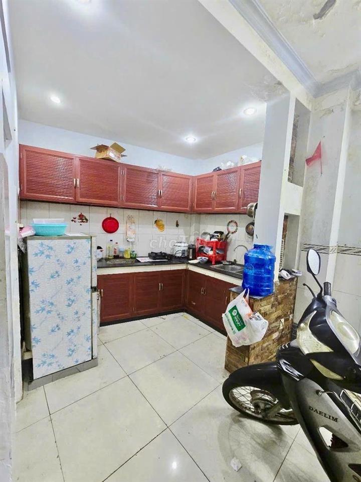 BÁN NHÀ QUẬN 11 – HẺM 3M – 4 TẦNG  – ĐANG CÓ DÒNG TIỀN 11 TRIỆU/THÁNG
